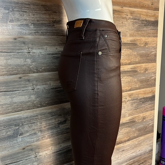 Seven7 Woman's Coated Skinny Jeans Faux Leather in Espresso NWT - Picture 2 of 5
